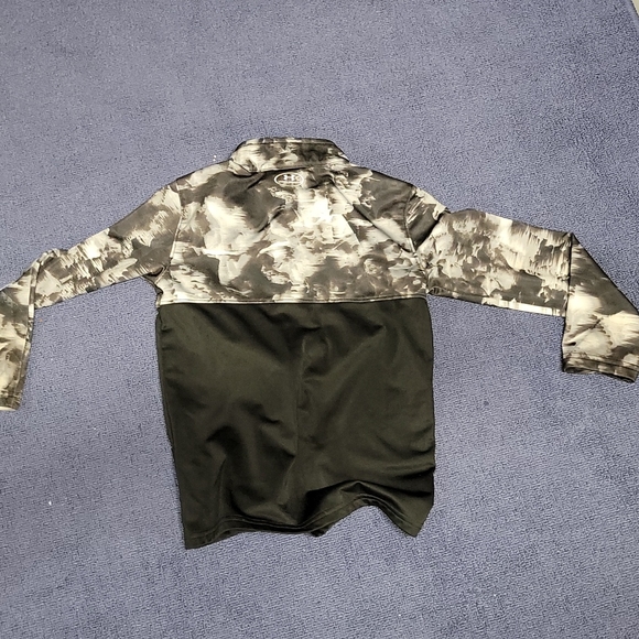 Hurley & Under Armour Boys Sweatshirts - Picture 4 of 4